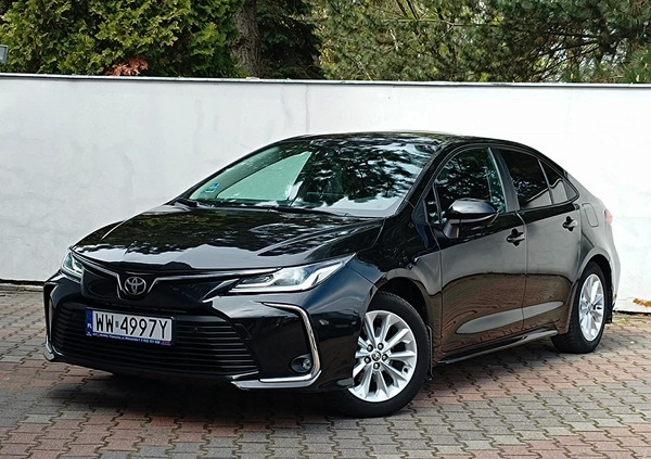 Toyota Corolla cena 69900 przebieg: 49700, rok produkcji 2020 z Piaseczno małe 137